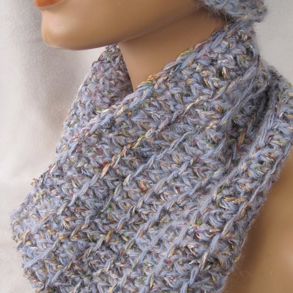 New Handmade Chunky Slouch Hat and Infinity Scarf Set - Picture 4 of 9